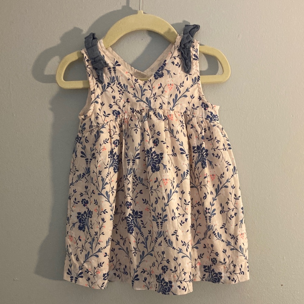 GAP Baby Cream Apparel